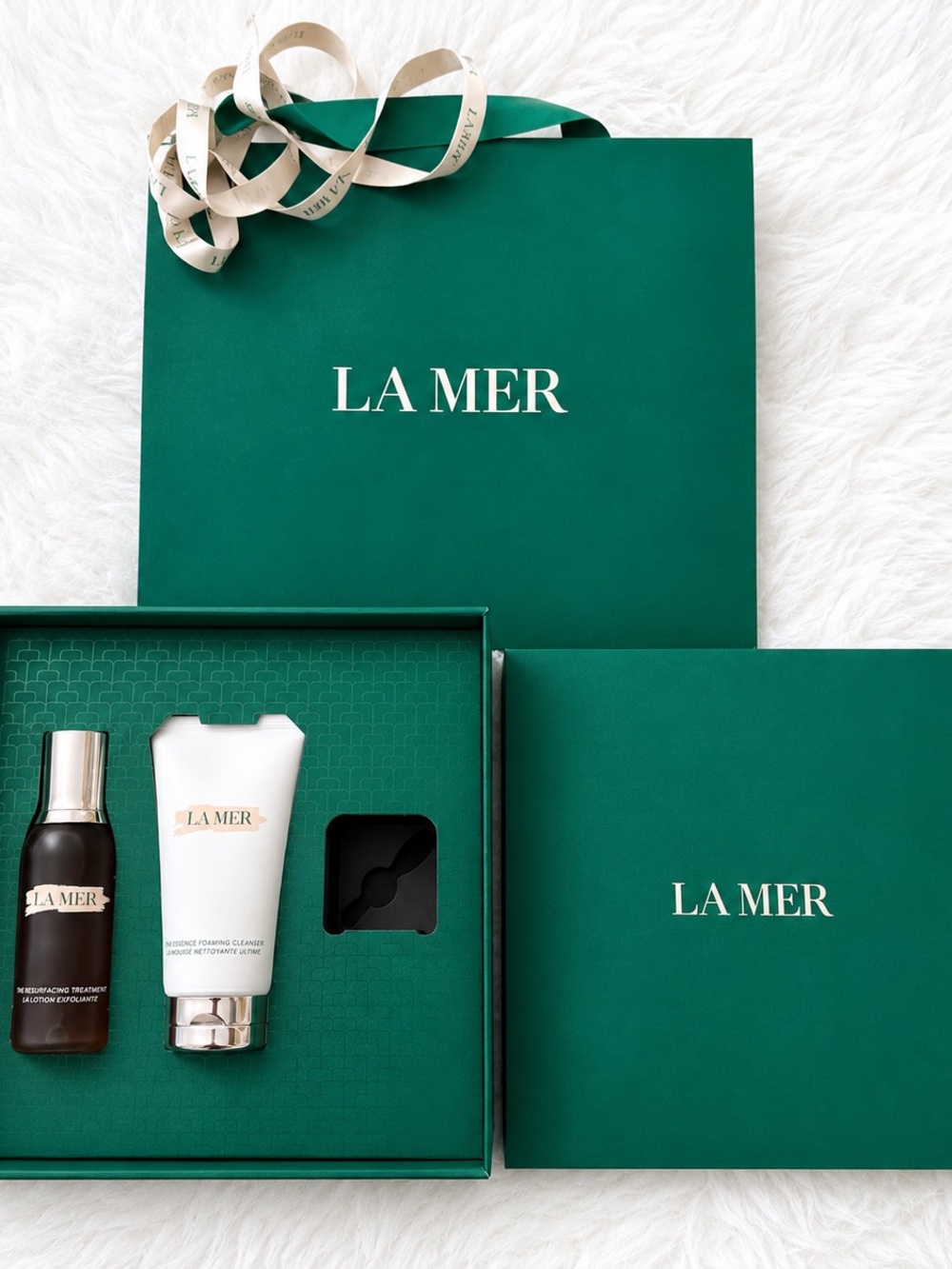 La Mer Essence Foaming Cleanser La Mousse & The Resurfacing Treatment Set